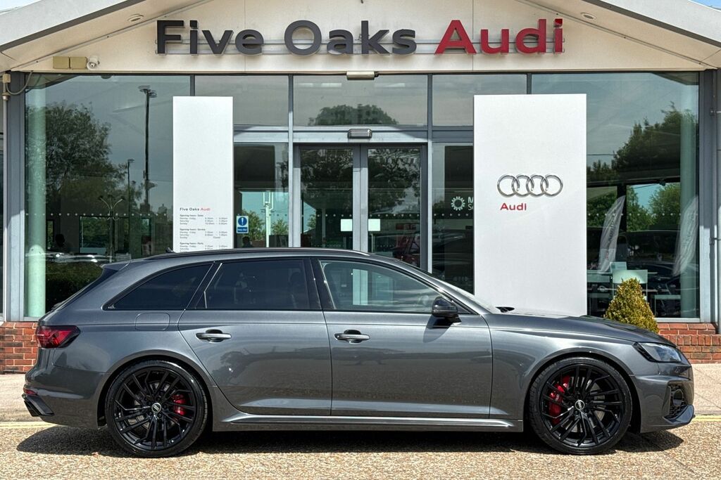 Audi RS4 Carbon Black Black #2