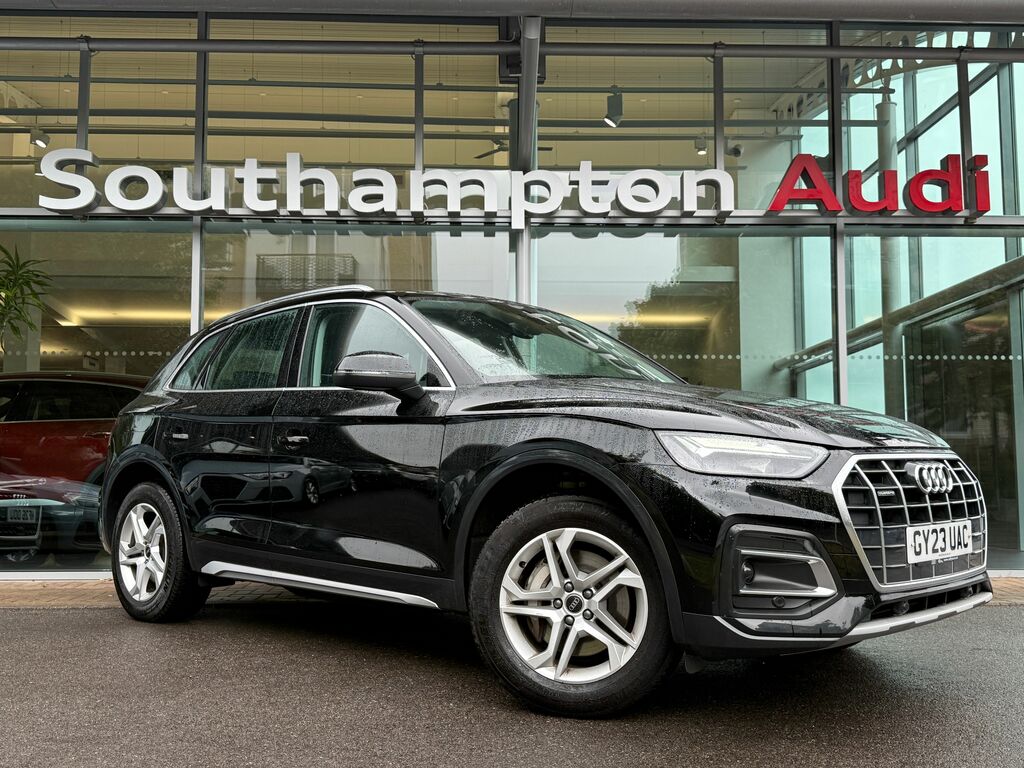 Audi Q5 Sport Black