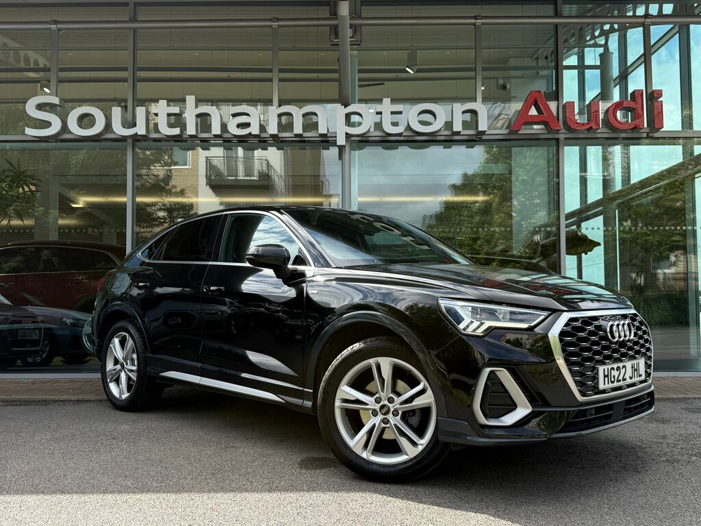 Audi Q3 S Line Black