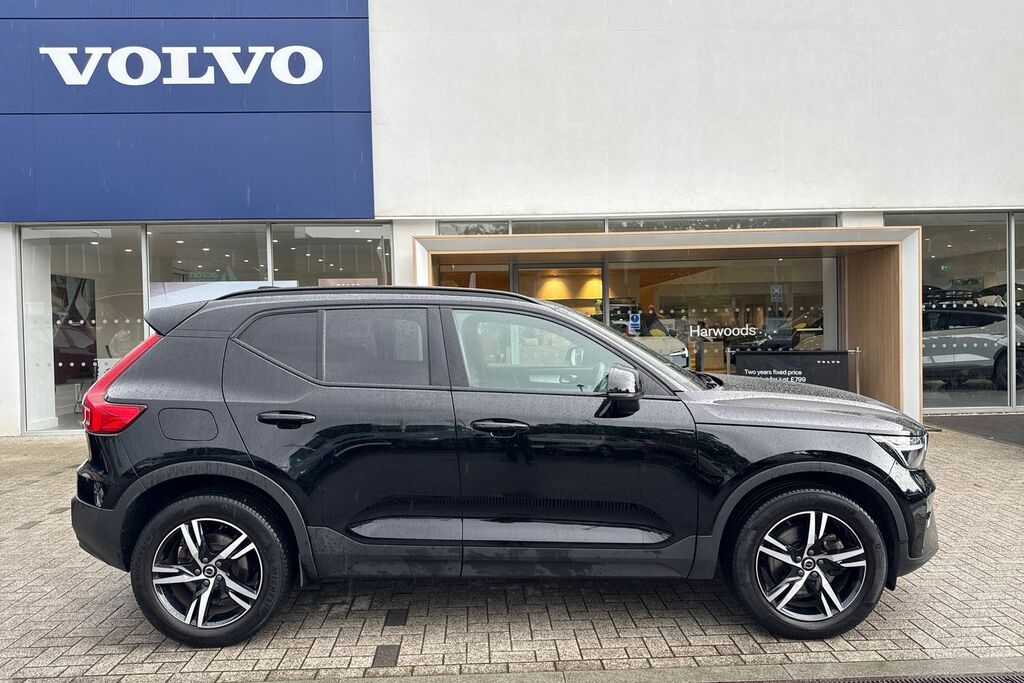 Volvo XC40 Plus LA22SFE Black #2