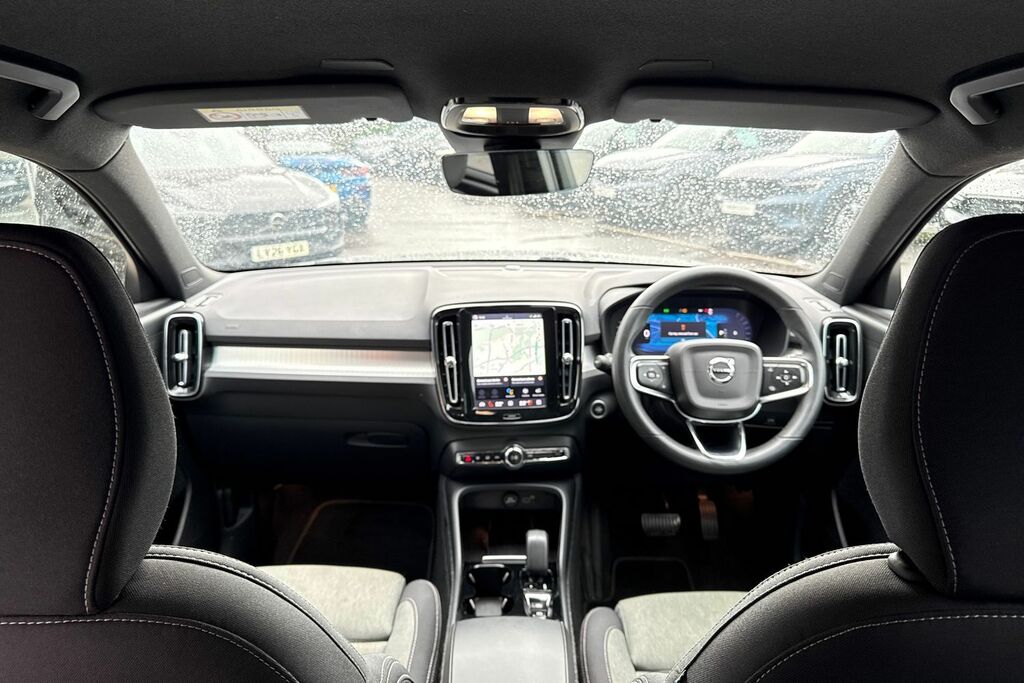 Volvo XC40 Plus LA22SFE Black #3