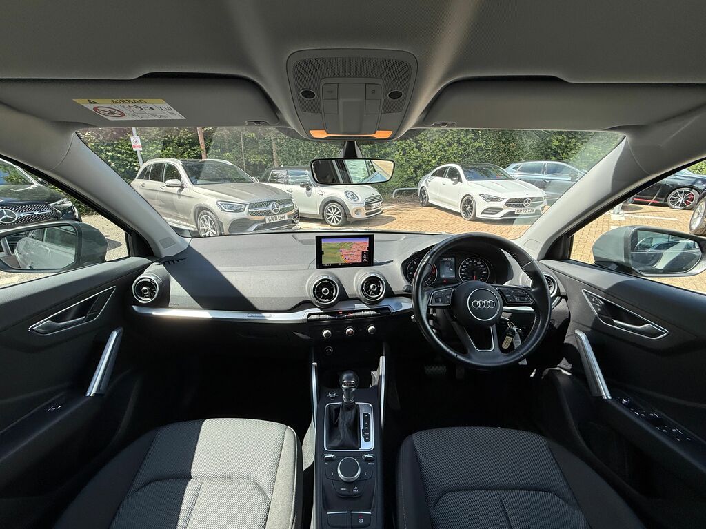 Audi Q2 Sport Black #3