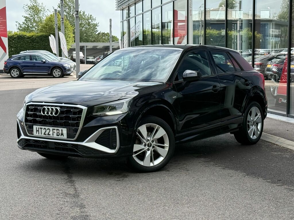 Audi Q2 S Line Black #6