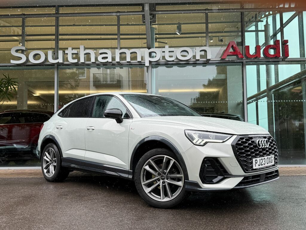 Audi Q3 Black Edition Black