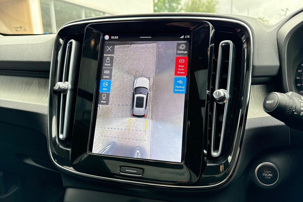 Volvo XC40 Ultimate Blue #3
