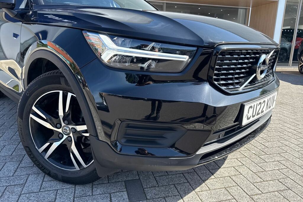 Volvo XC40 R Design Black #5