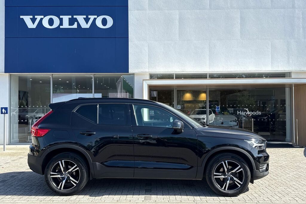 Volvo XC40 R Design Black