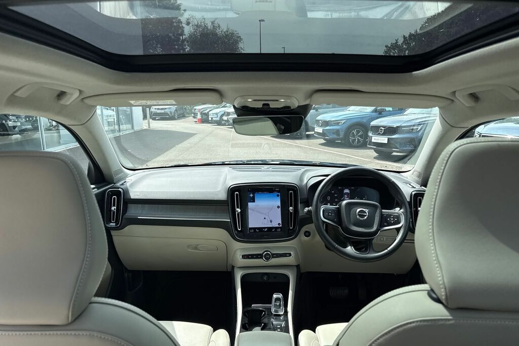 Volvo XC40 Inscription Pro Blue #3