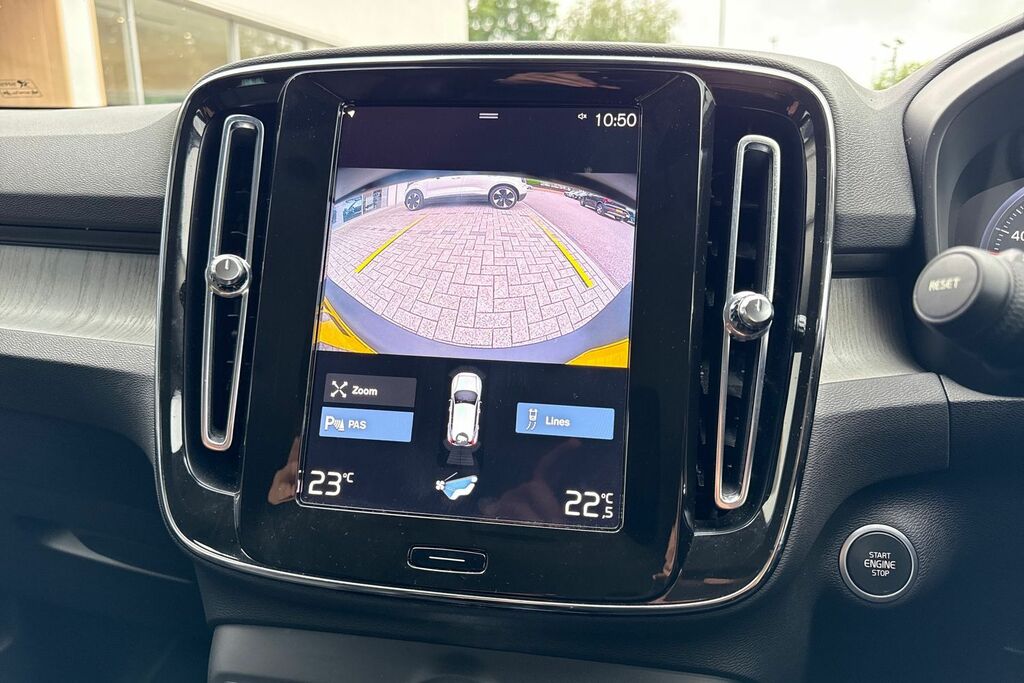 Volvo XC40 Inscription Black #4