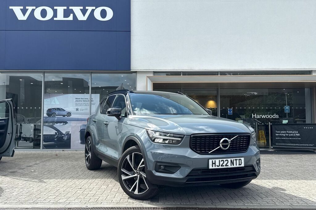 Volvo XC40 R Design Pro Black