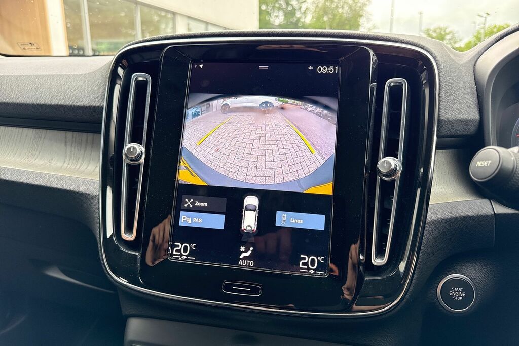 Volvo XC40 Inscription Black #4
