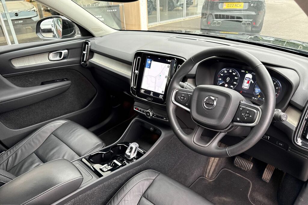 Volvo XC40 Inscription Black #6