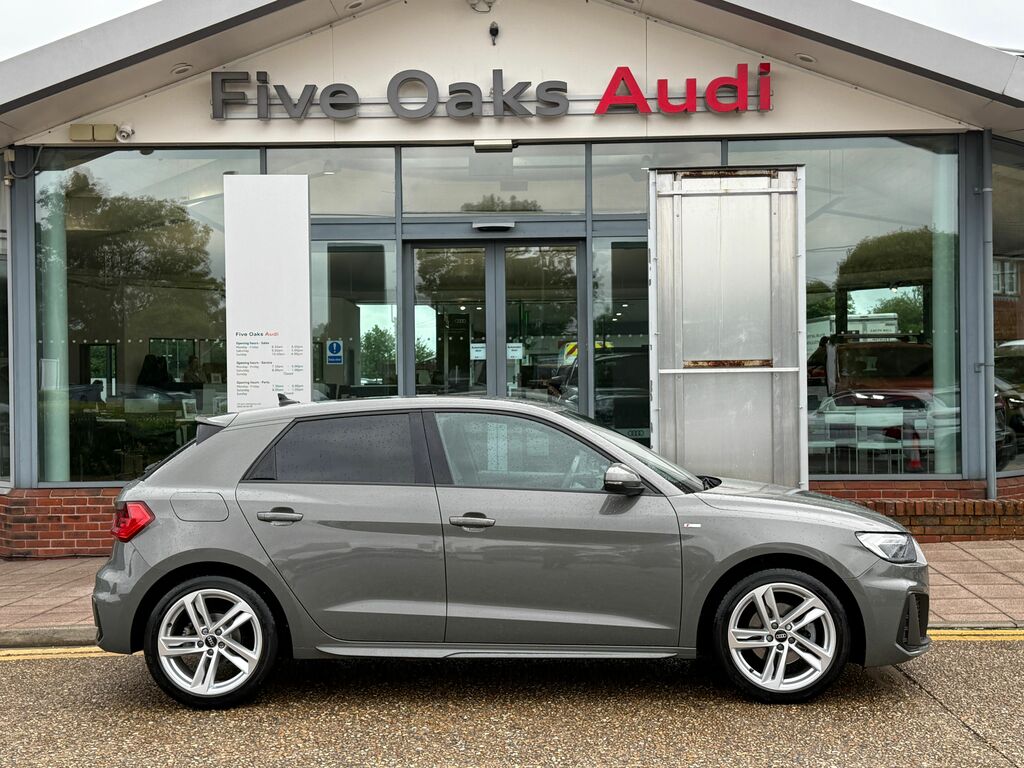 Audi A1 S Line GU72XRG Black #2