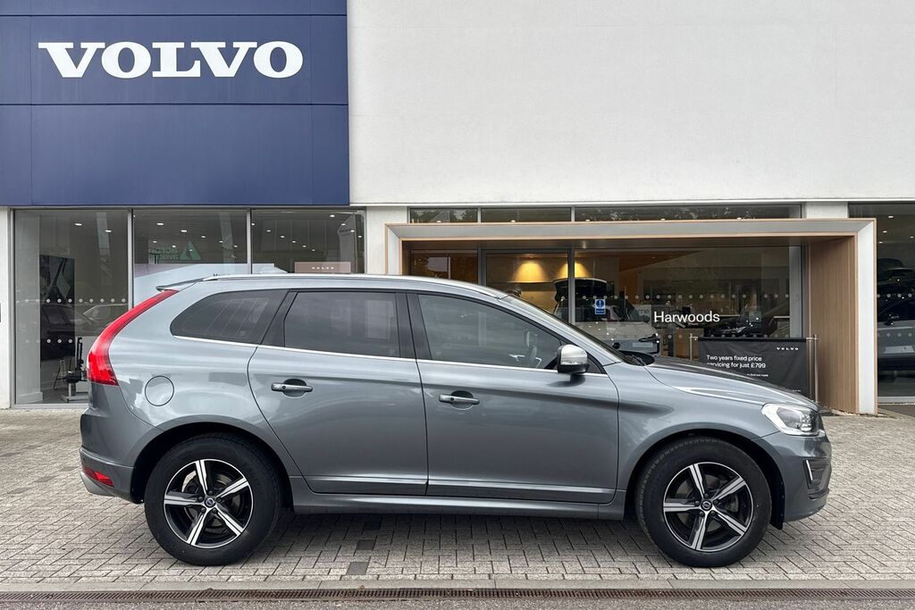 Volvo XC60 R Design Lux Nav Black #2