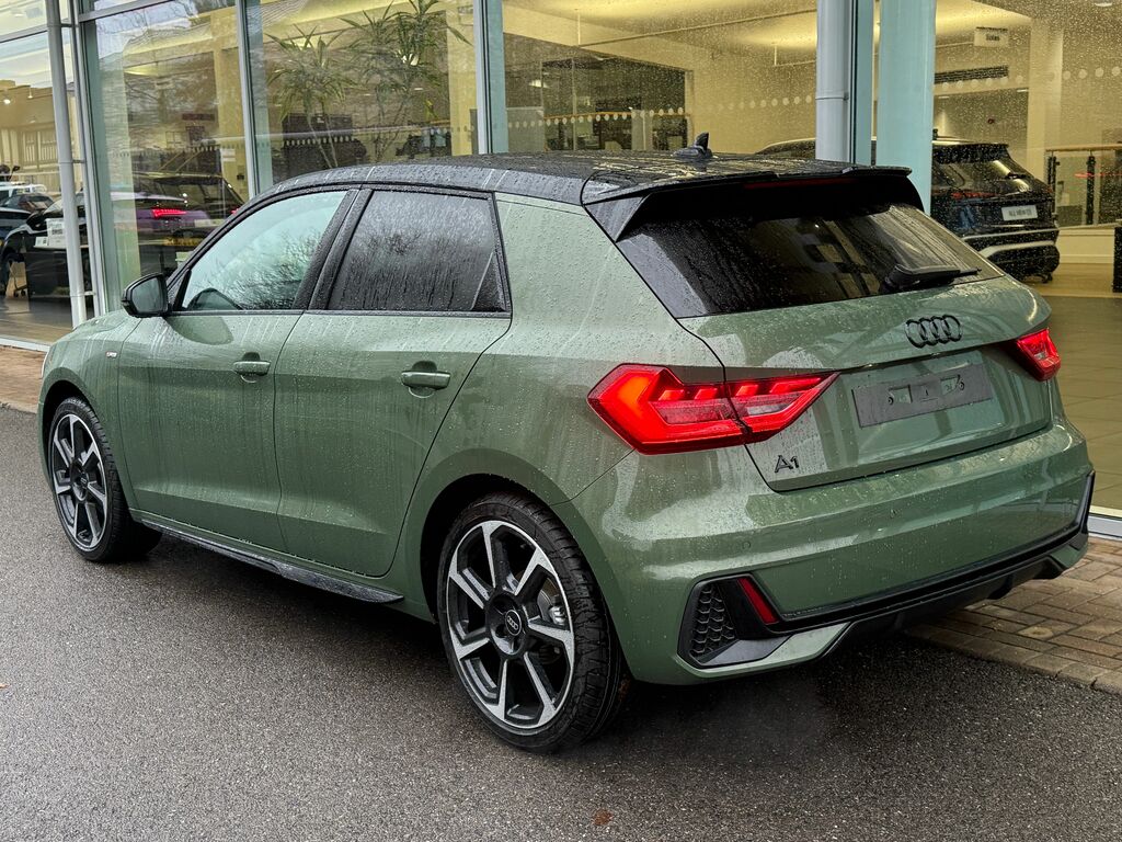 Audi A1 Black Edition Green #6