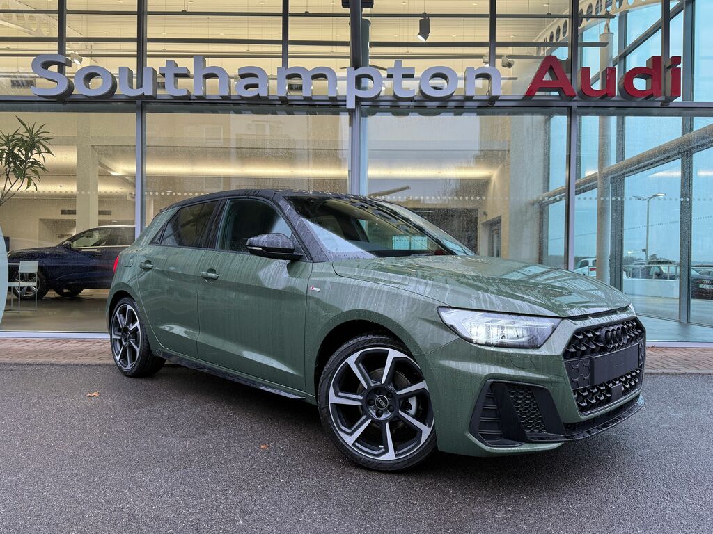 Audi A1 Black Edition Green