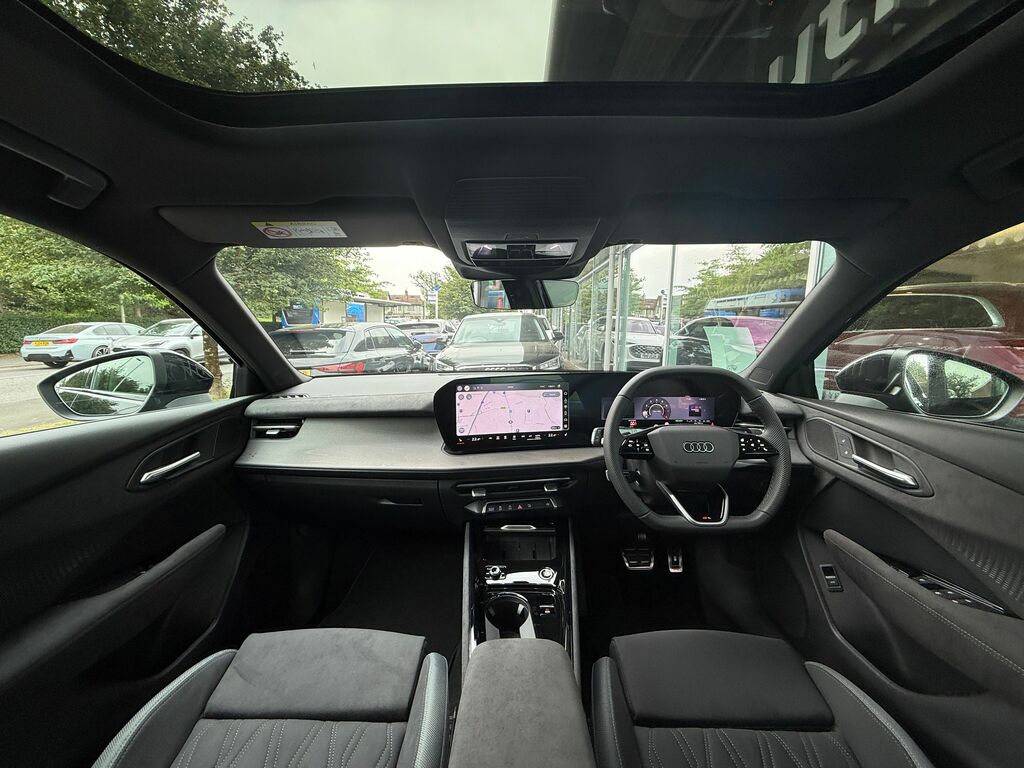 Audi Q3 Edition 1 Black #3