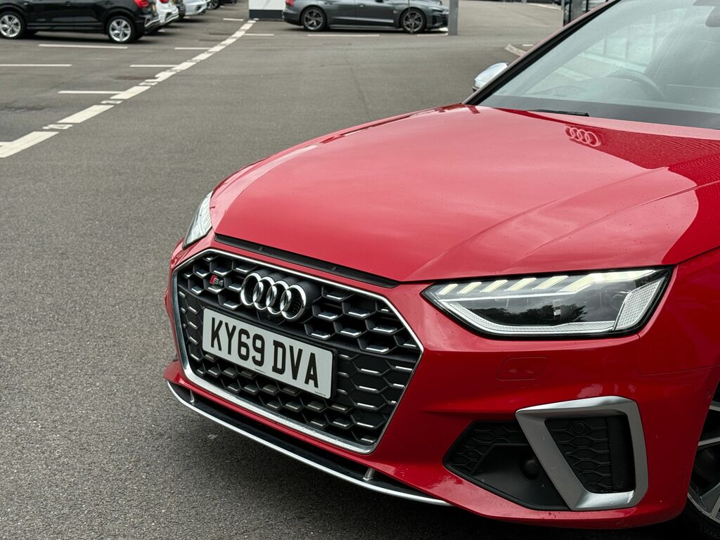 Audi A4 Tfsi S Line Black #9
