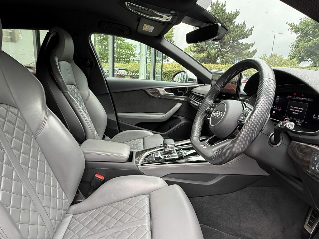 Audi A4 Tfsi S Line Black #25