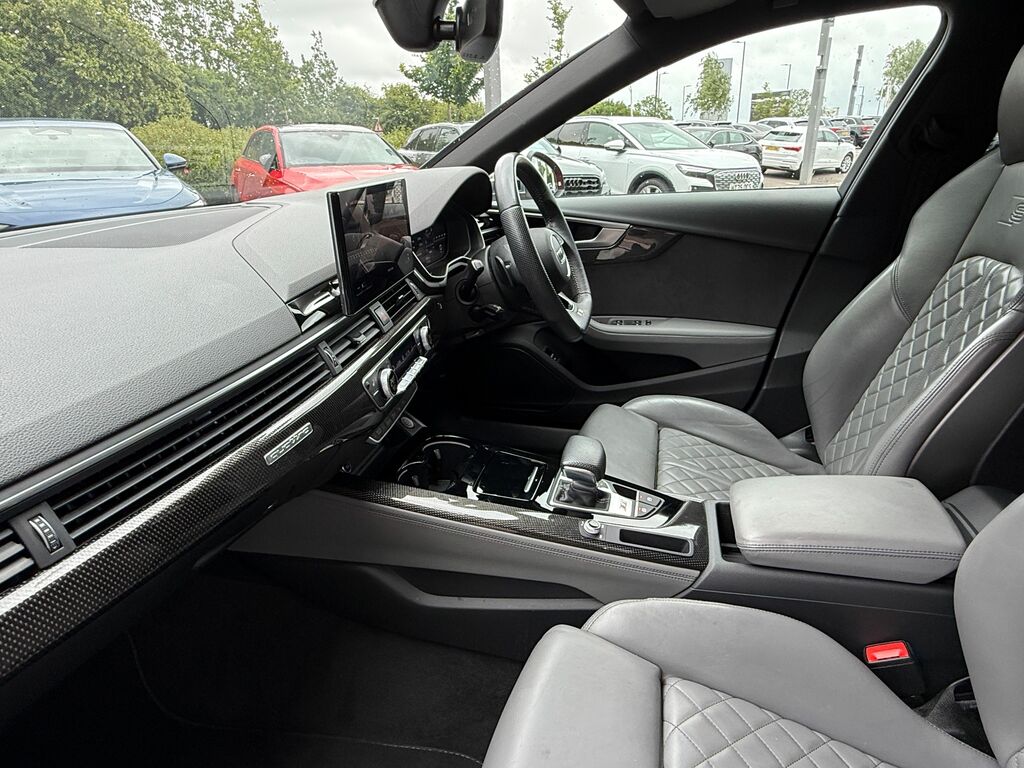 Audi A4 Tfsi S Line Black #16