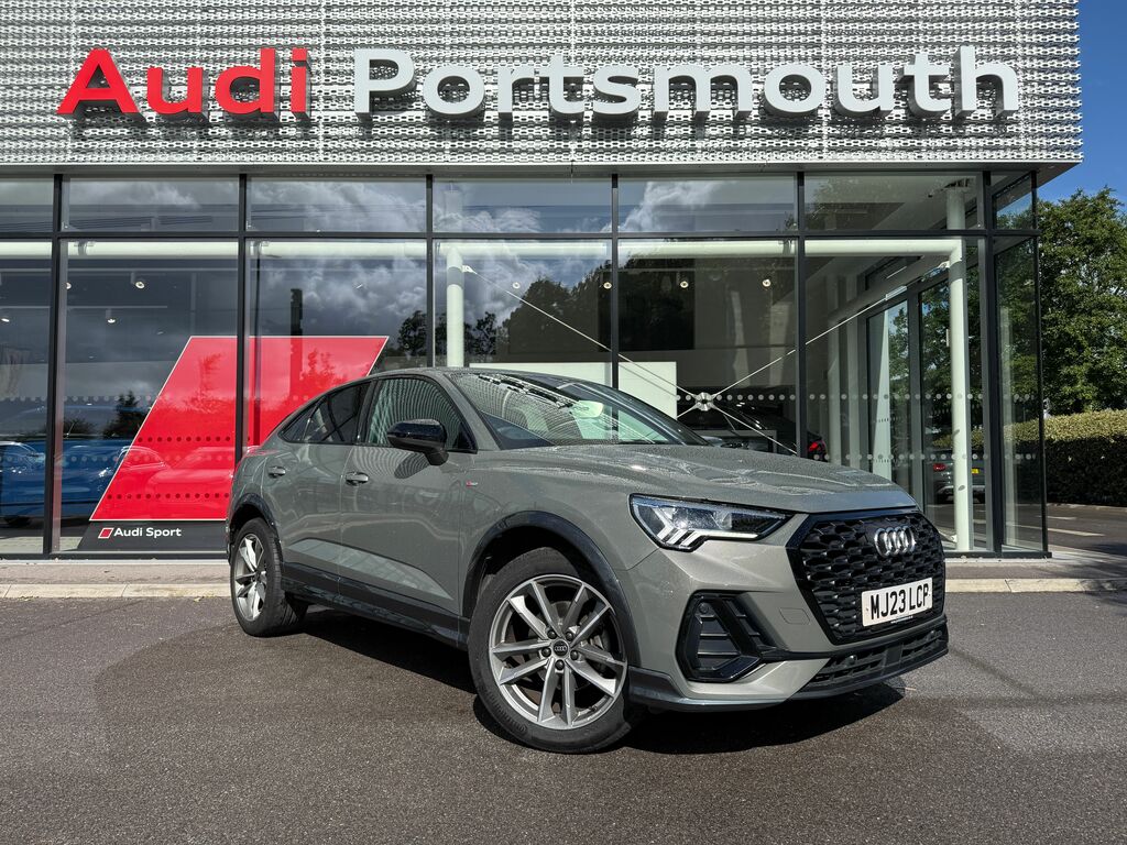 Audi Q3 Black Edition Black