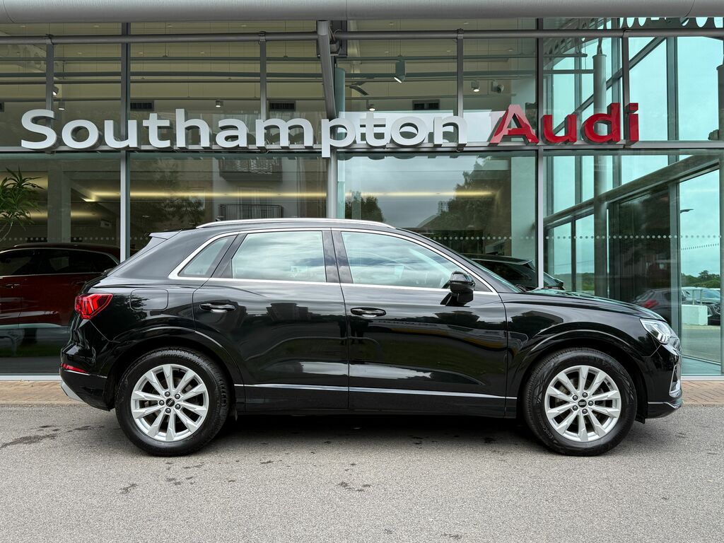 Audi Q3 Sport DE23OMF Black #2