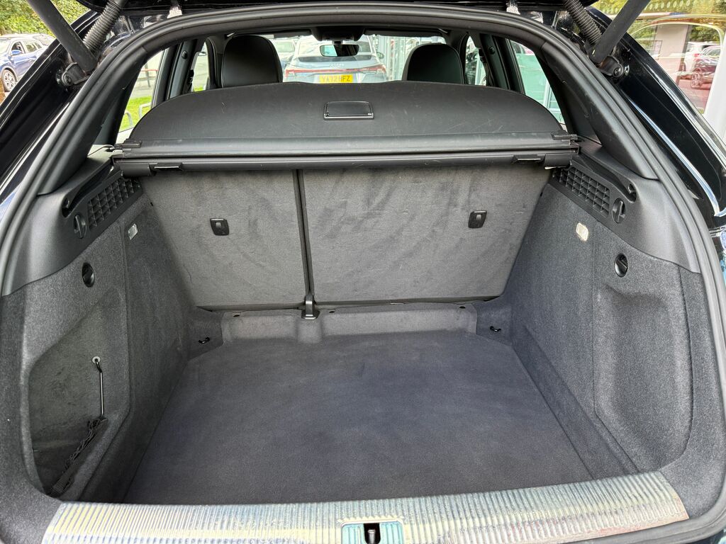 Audi Q3 2.0L Tdi Quattro Se 181 Bhp Grey #42