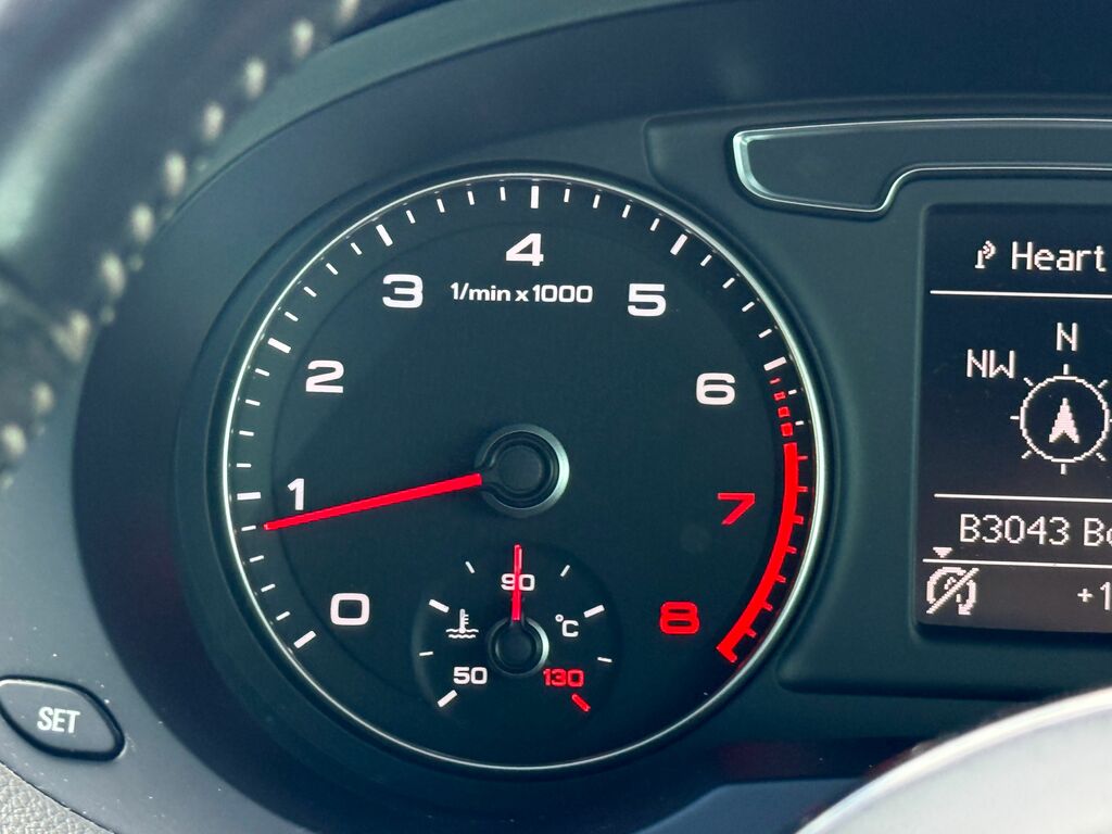 Audi Q3 2.0L Tdi Quattro Se 181 Bhp Grey #12