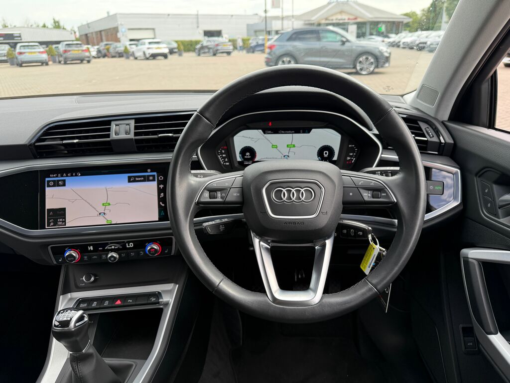 Audi Q3 Sport Blue #6