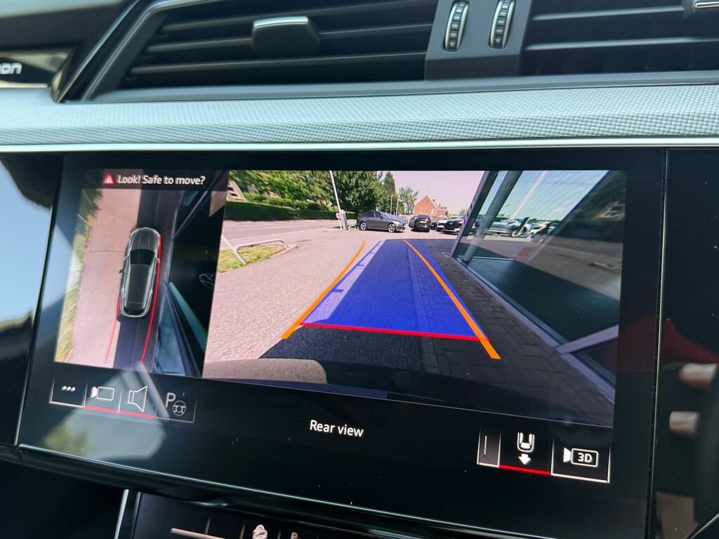 Audi Q8 Vorsprung Black #5