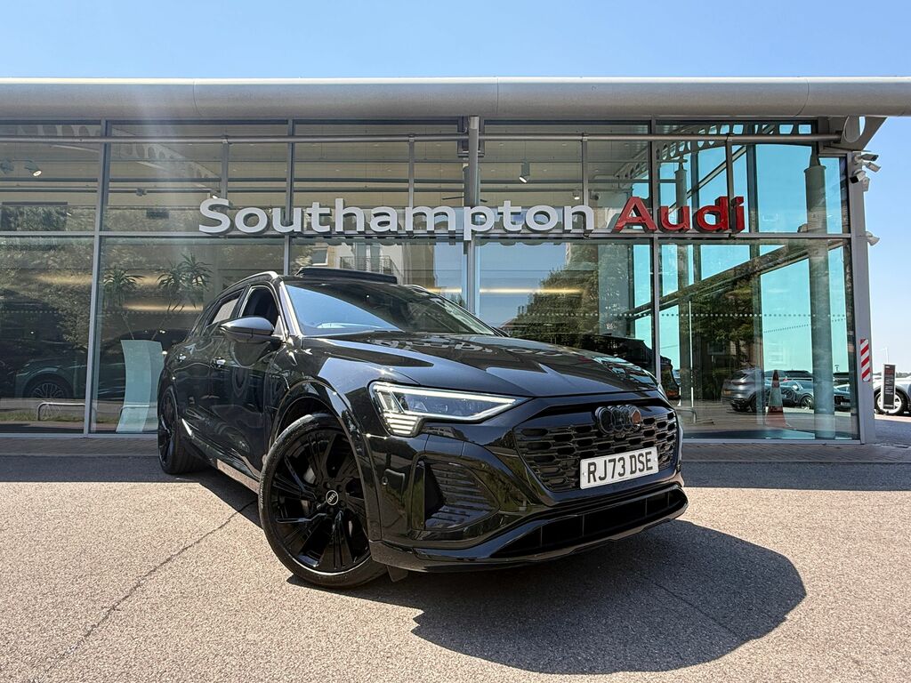 Audi Q8 Vorsprung Black