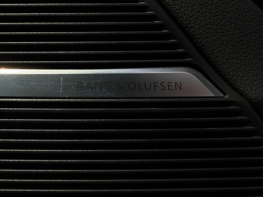 Audi Q8 S Line Black #6