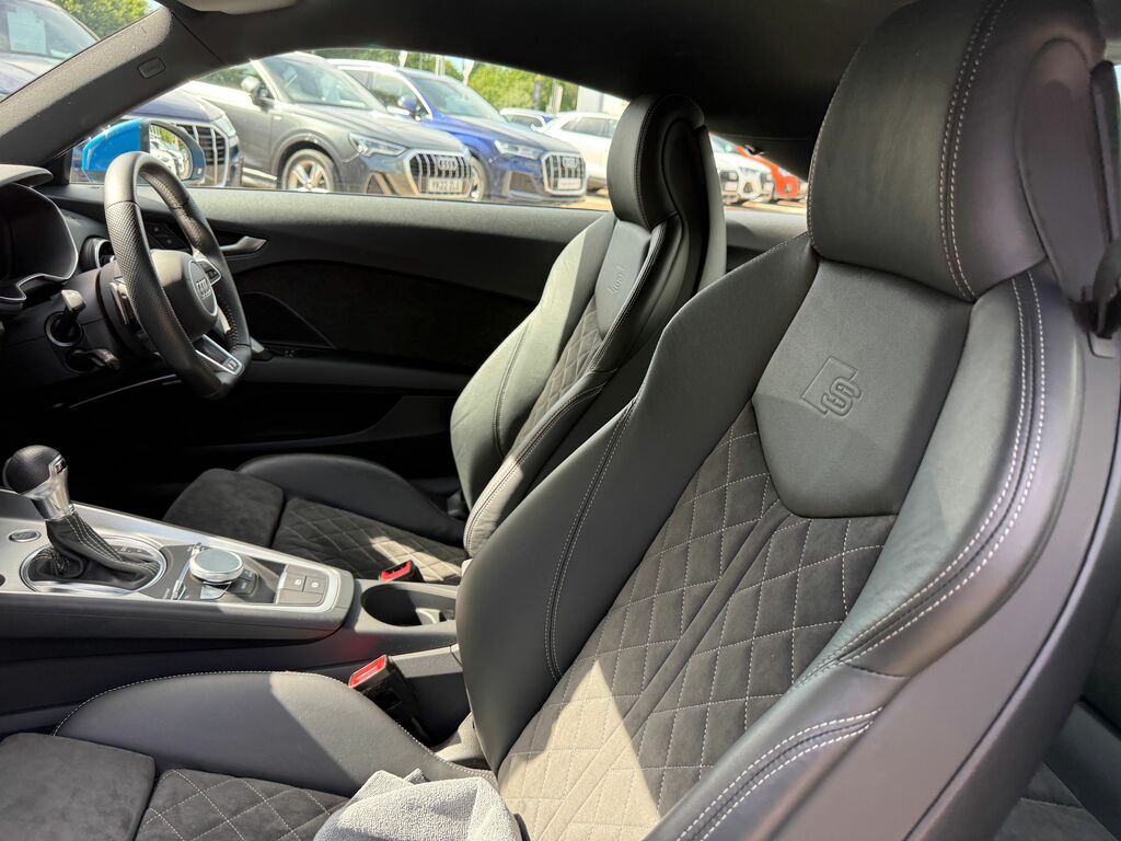 Audi TT Tt S Line Black Edition 40 Tfsi S-a Black #40