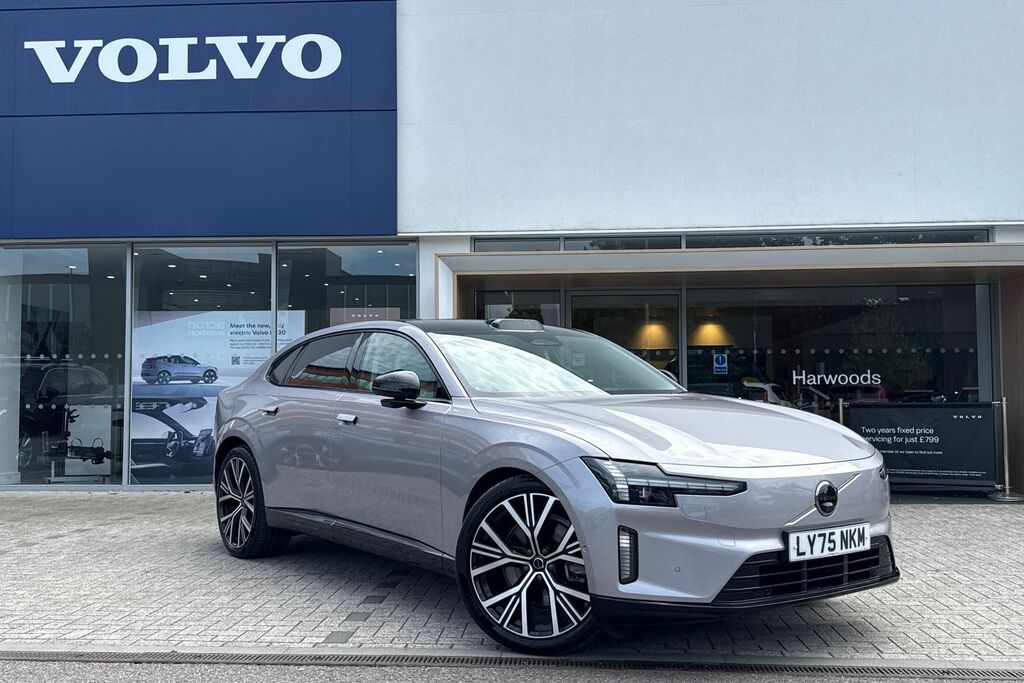 Volvo ES90 Ultra Black