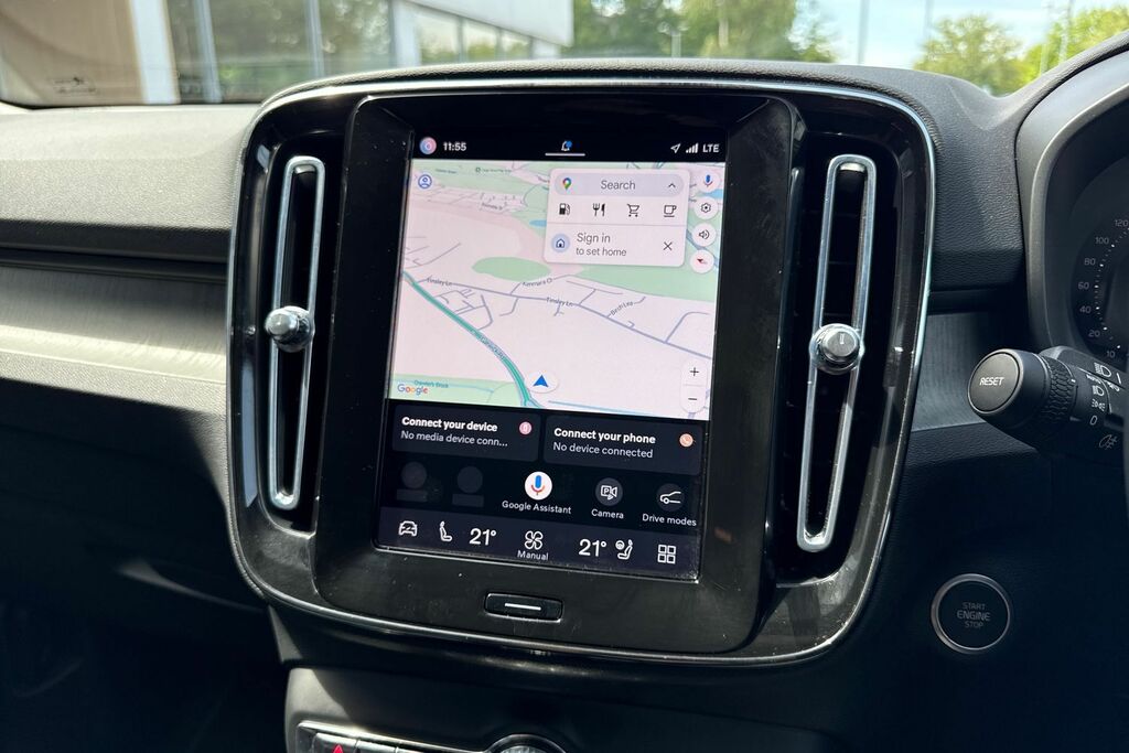 Volvo XC40 Plus Green #5