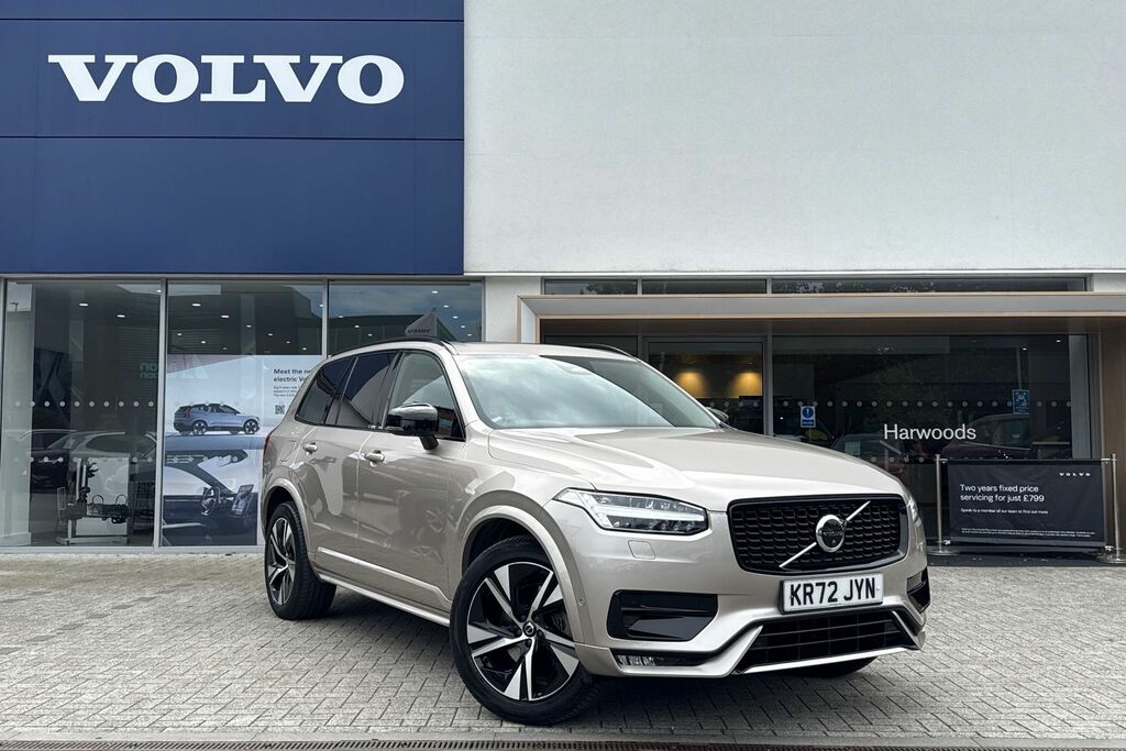 Volvo XC90 Plus Black