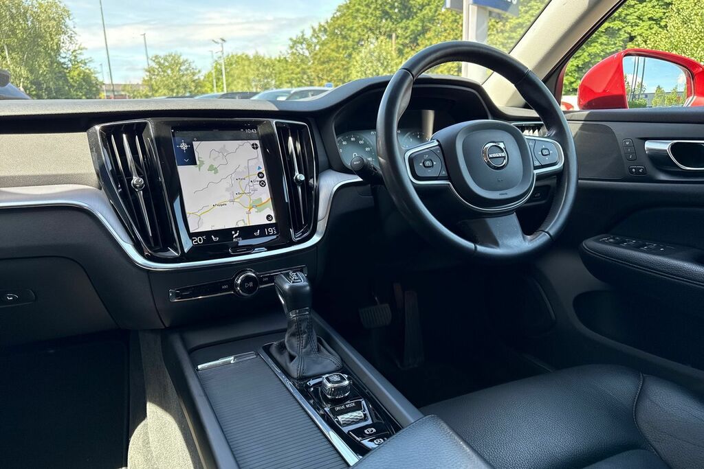 Volvo V60 D4 Momentum Plus Seven Seat Pack, Xeniu Blue #35