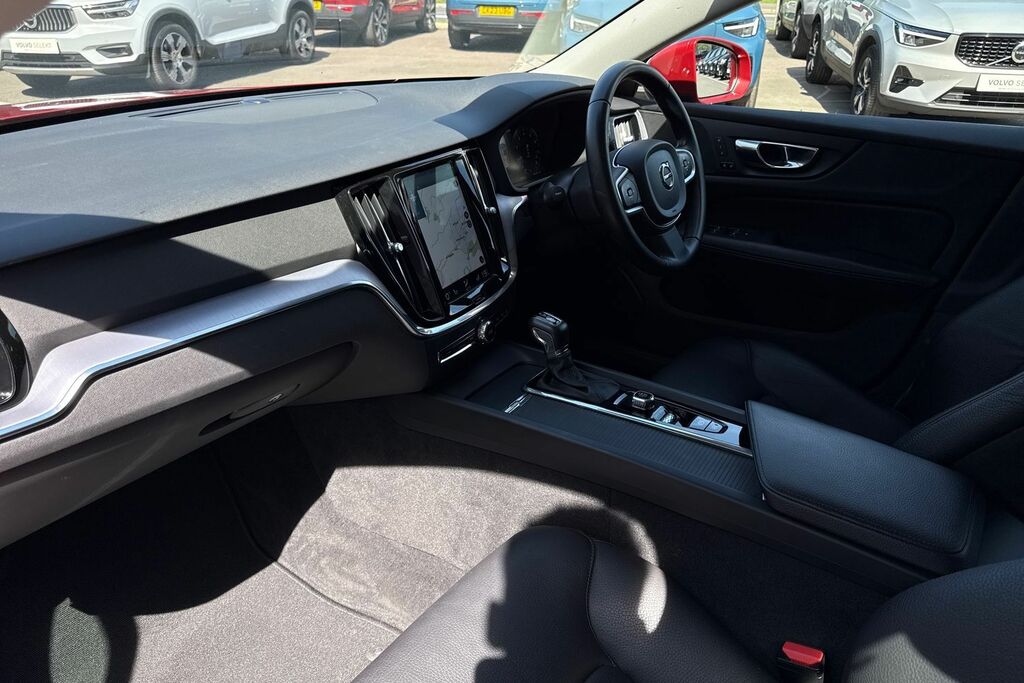 Volvo V60 D4 Momentum Plus Seven Seat Pack, Xeniu Blue #27