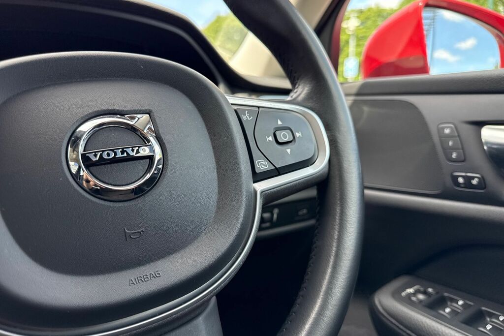 Volvo V60 D4 Momentum Plus Seven Seat Pack, Xeniu Blue #37