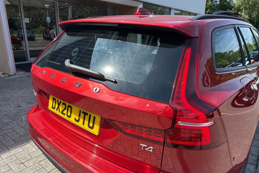 Volvo V60 D4 Momentum Plus Seven Seat Pack, Xeniu Blue #16