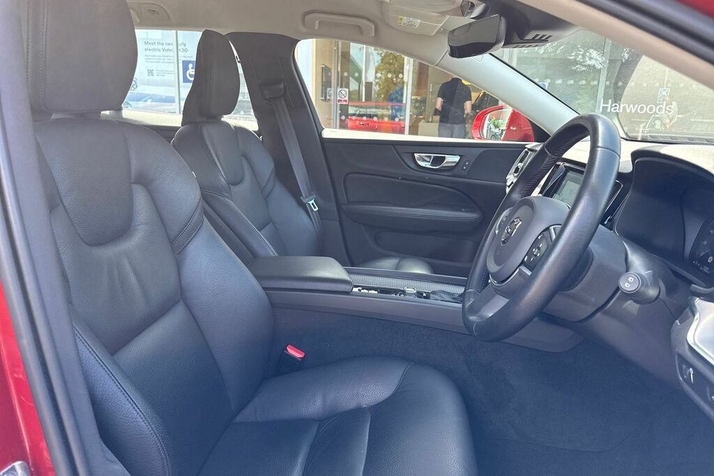 Volvo V60 D4 Momentum Plus Seven Seat Pack, Xeniu Blue #26
