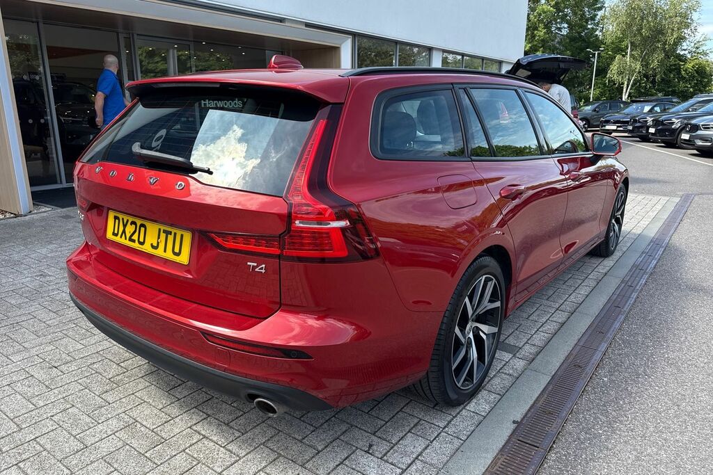 Volvo V60 D4 Momentum Plus Seven Seat Pack, Xeniu Blue #8
