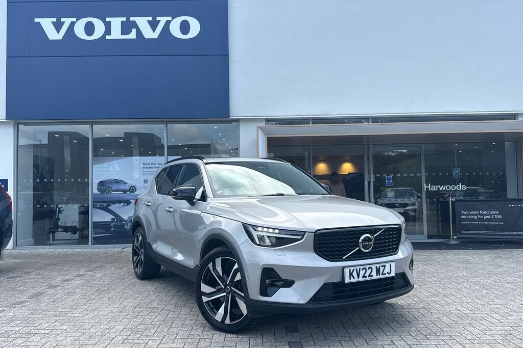 Volvo XC40 Ultimate Black