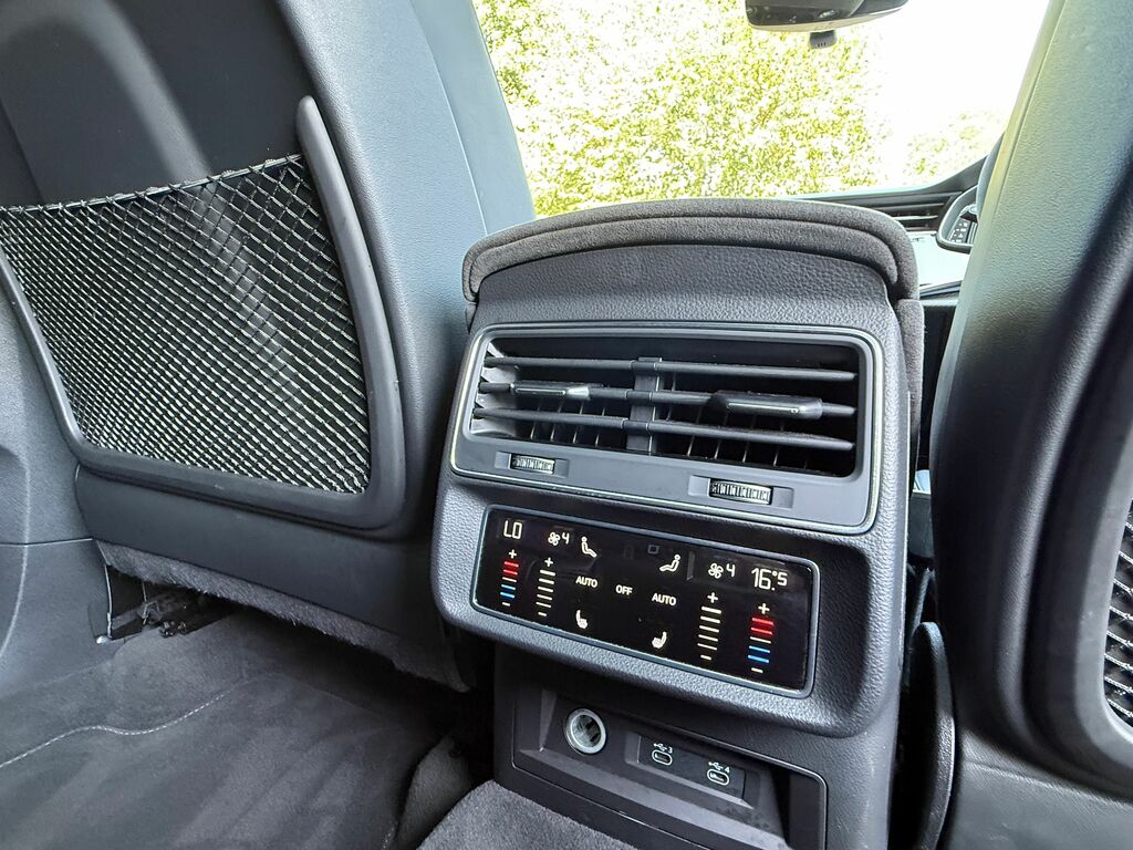Audi RSQ8 Suv Black #59
