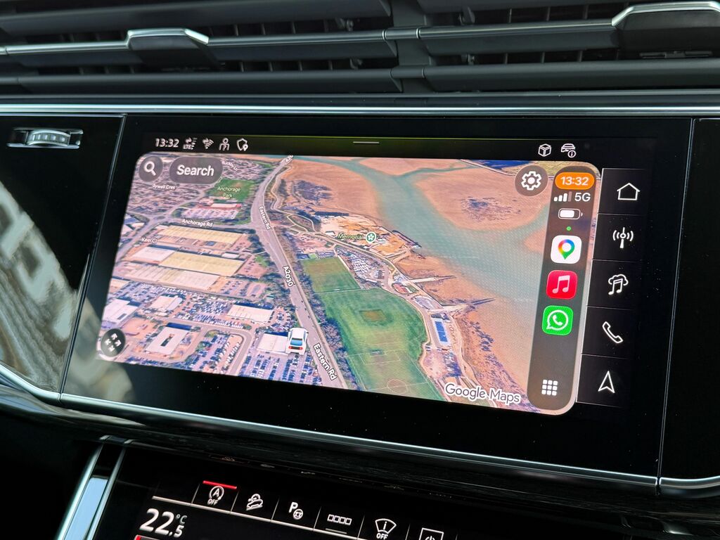 Audi RSQ8 Suv Black #9