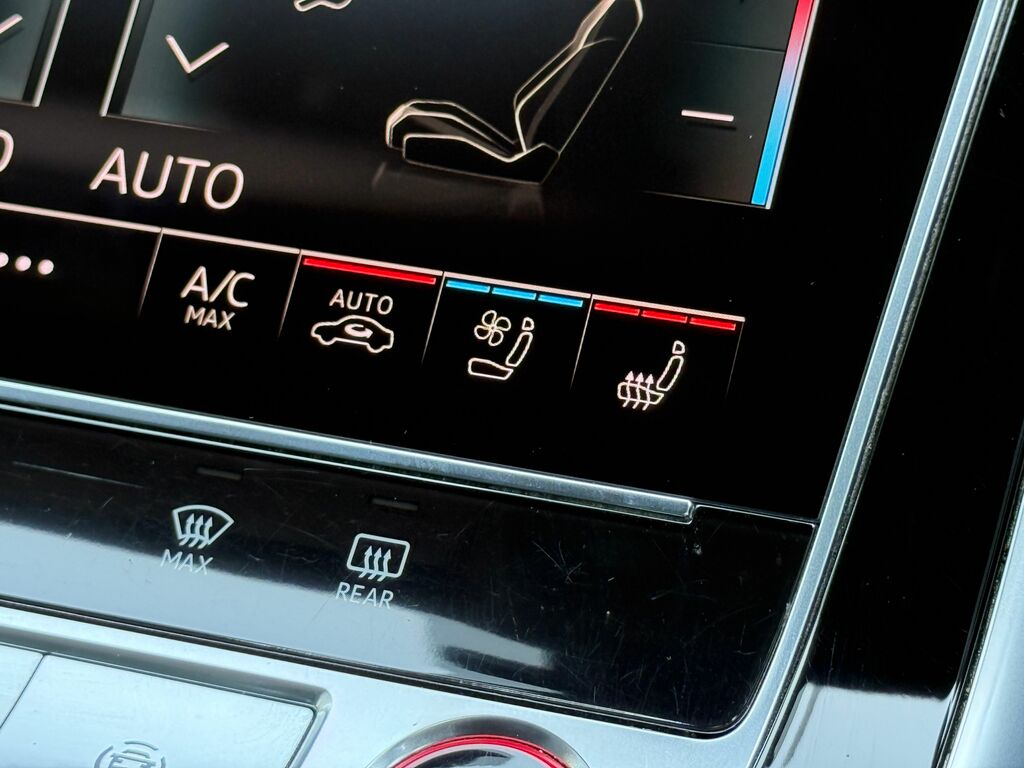 Audi RSQ8 Suv Black #40