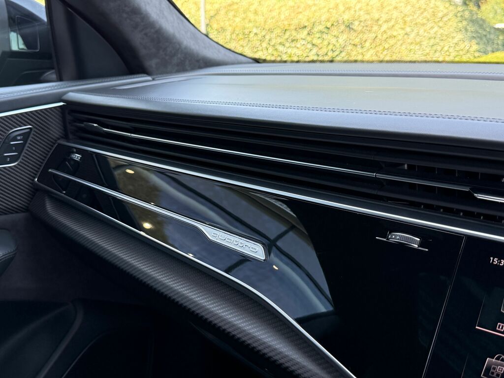 Audi RSQ8 Suv Black #48