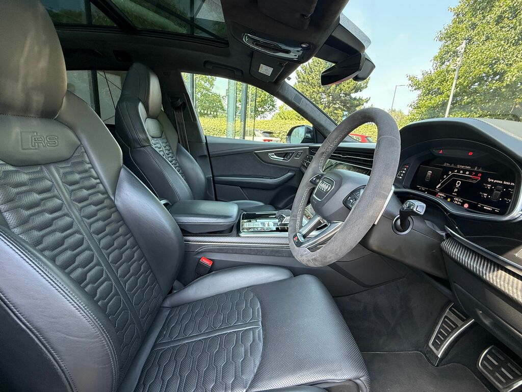 Audi RSQ8 Suv Black #25