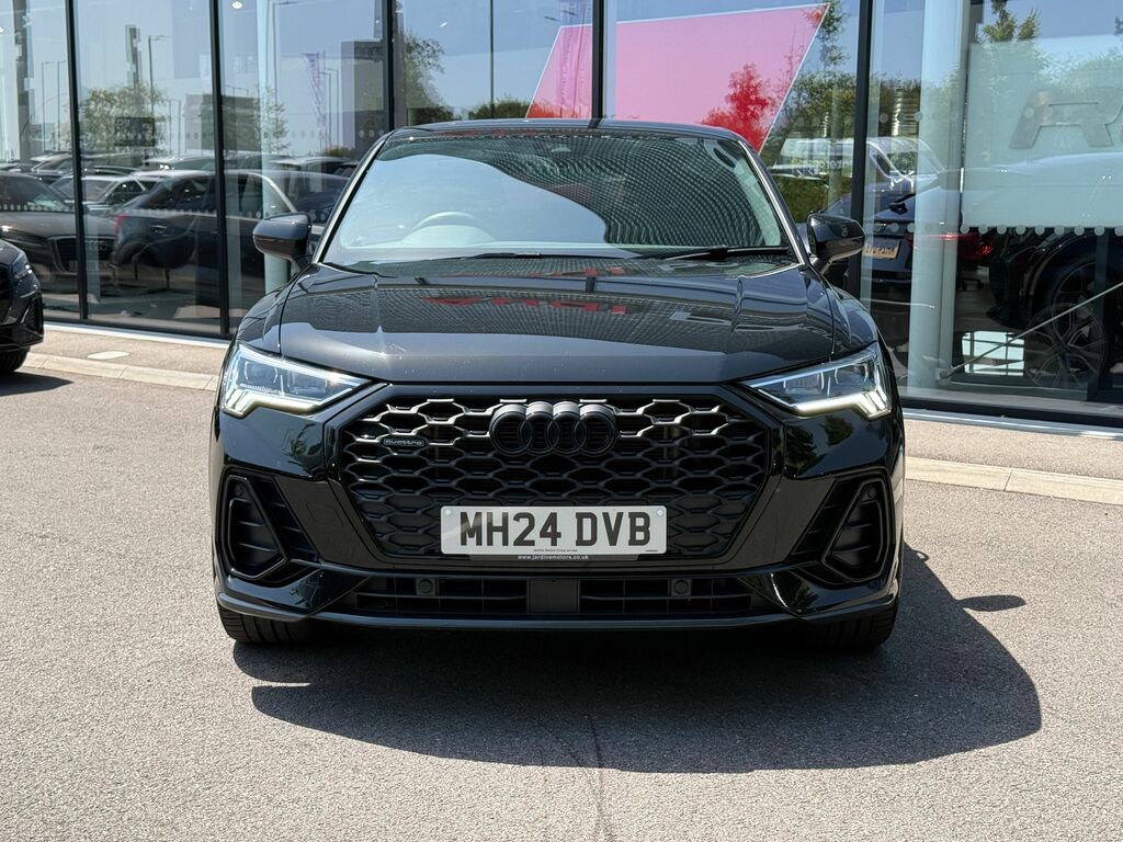 Audi Q3 Black Edition MH24DVB Black #6
