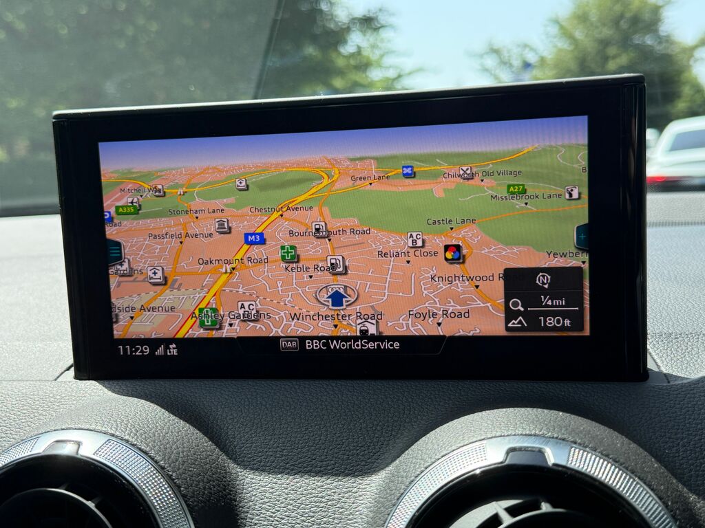 Audi Q2 S Line Black #4